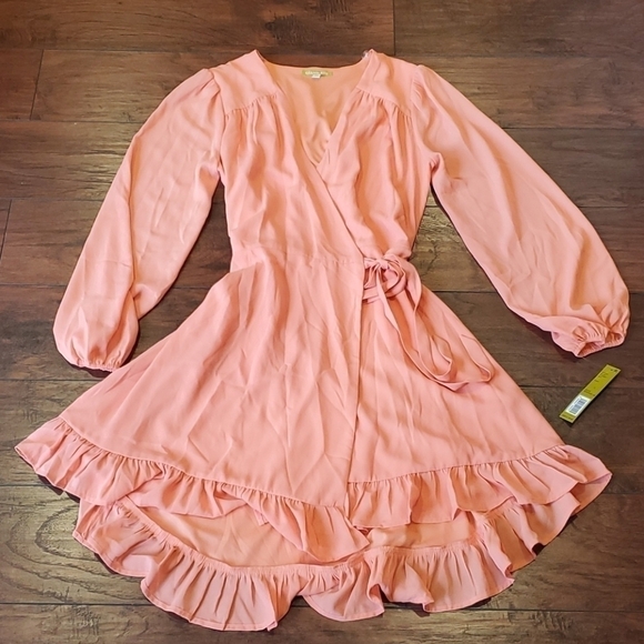 NWT Gianni bini wrap dress ruffle  boho - Picture 2 of 8